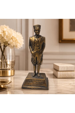 Bk Gift Bronz Renk Lider Figürlü Heykel 18 Cm Dekoratif Masa Üstü Biblo