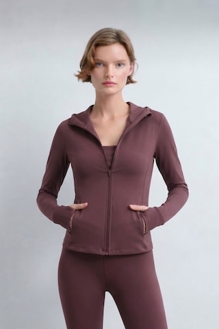 Soft&Basic Fit Yumuşak Dokulu Fermuarlı Kapüşonlu Cepli Parmak Geçirmeli Detaylı Hırka Bordo