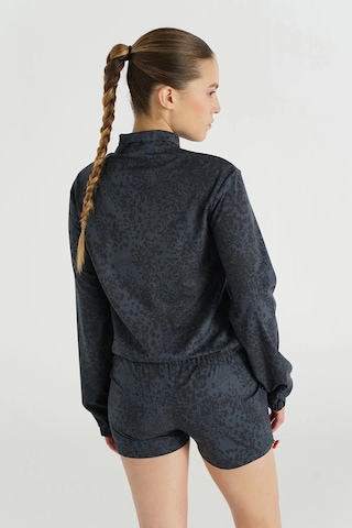 Hummel 922209-7319 Jenkens Zip Kadın Spor Ceket Gri