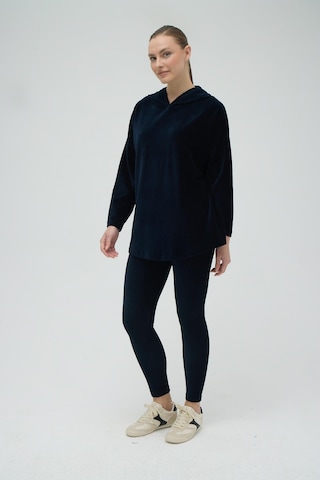 Kadın Uzun Kol Kapüşonlu Kadife Taytlı Lacivert Eşofman Takım C0t2n0o12 001