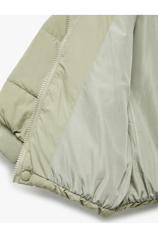 Koton Uzun Kollu Cepli Pamuk Astarlı Dik Yaka Şişme Mont Yeşil 6wmb20005tw Yeşil