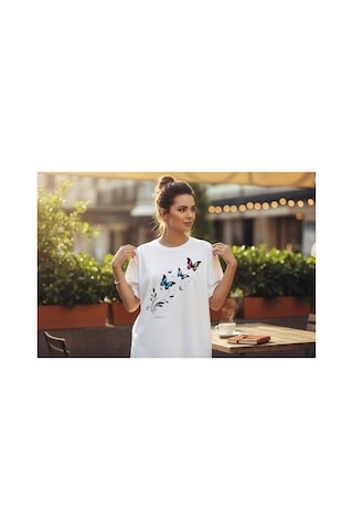 Urbantrendstore Unisex Minimal Kelebek Baskılı Desen Casual Tatil İçin Sade Basic Yazlık Beyaz Tshirt Oversize Fit Rahat Geniş Salaş T-shirt Günlük Tişört