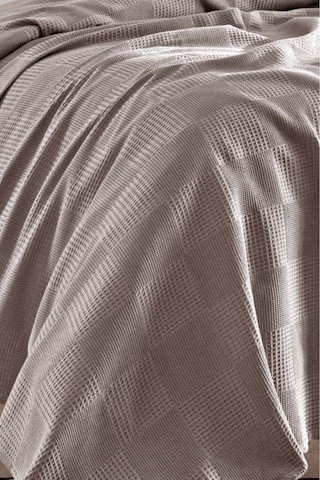 Tek Kişilik %100 Pamuk Pike Örtü 160x230 Cm Karo Desenli Camel Weave Serisi Camel