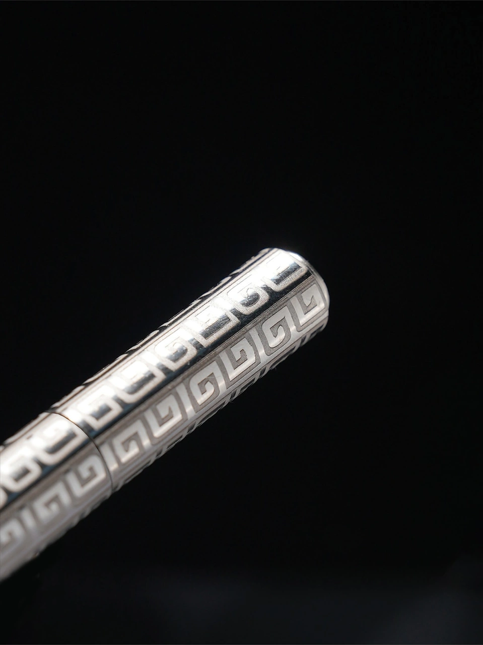 Caka Lighter Labirent Desenli Slim Çakmak Gümüş