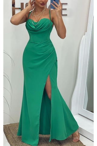 Fashion Cocktail Sırt Korseli Derin Sol Yırtmaçlı Degajeli Saten Askılı Uzun Abiye Elbisesi Yeşil