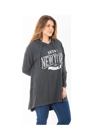 Kadın Büyük Beden Füme Payet ve Baskı Detaylı Kapşonlu Arkası Uzun Sweatshirt 65n37433-füme Füme