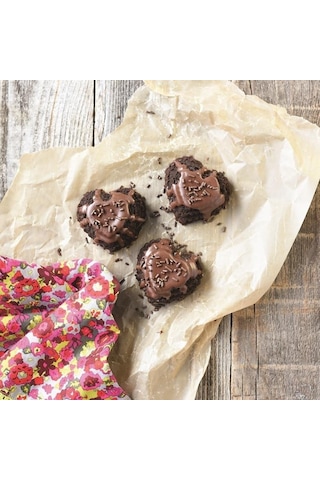 Nordicware 6 Lı Mini Kalp Kek Kalıbı - Platin