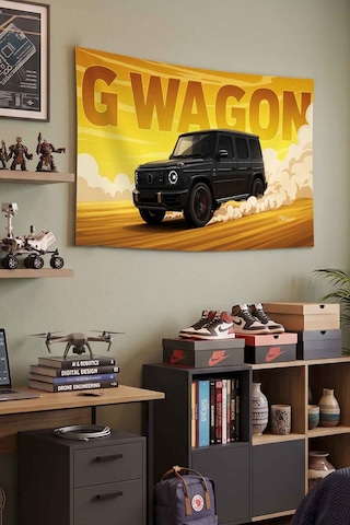 Mercedes G Wagon Siyah Sarı Graffiti Dekoratif Duvar Örtüsü Duvar Halısı Beyaz