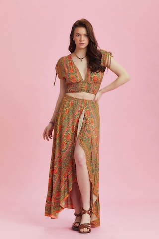 Derin Ön Yırtmaçlı Fırfırlı Uzun Çingene Etek 001