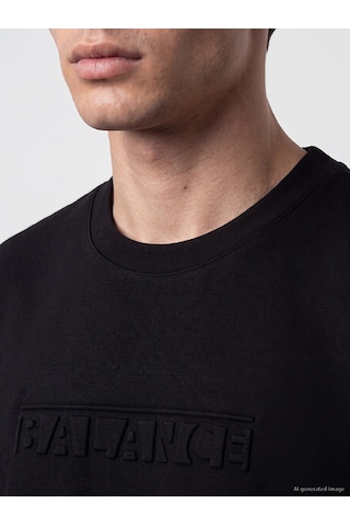 Lcwaıkıkı Classic Siyah Bisiklet Yaka Kabartma Baskılı Erkek Sweatshirt