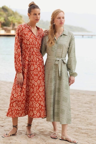 Defacto Gömlek Yaka Desenli Aerobin Uzun Kollu Kuşaklı Midi Elbise C2501AX24SMKH271