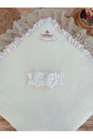 Yenidoğan Wool Yün Kumaş Taç Nakışlı Güpür Duvaklı Fiyonk Prizma Taş Unisex Kundak Bebek Battaniyesi Kahverengi