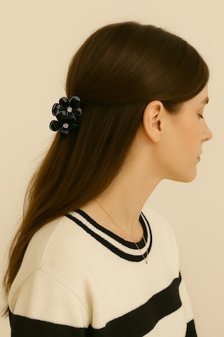 Siyah Taşlı Çiçek Gümüş Detaylı Metal Mandal Toka 4 Cm Siyah