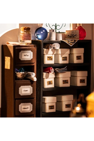 Rolife Kiki's Magic Emporium - Kendin Yap Minyatür Maket