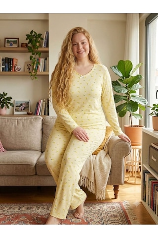 Büyük Beden Yumuşak Tuşeli Uzun Kol Likralı Pijama Takımı Sarı