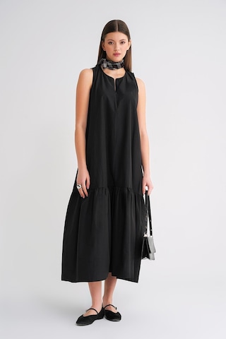 4695 Kadın Eteği Pileli Fermuar Detaylı Uzun Paraşüt Elbise Siyah Siyah