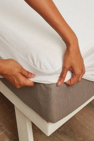 Mona Verde Sıvı Geçirmez Alez Pamuklu Fitted Çift Kişilik Tek Kişilik Bebek Alezi Su Yatak Koruyucu MNVFTTD00 Beyaz