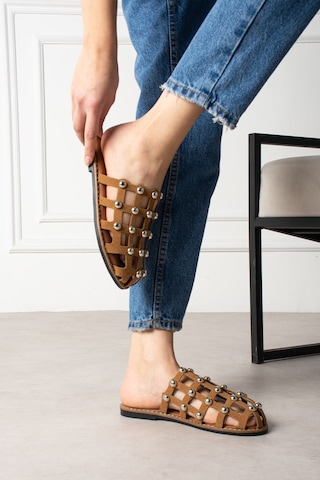 Shoetek Livya Kadın Terlik Pimli Taba Süet