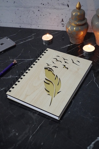 Kuş Tüy Desenli Ahşap Defter - A5 Spiralli - Günlük - Çizgisiz Defter Ahşap Rengi Banu A5 Notebook