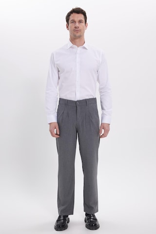 Tudors Erkek Regular Fit Klasik Kesim Normal Bel Geniş Paça Açık Gri Pantolon-40341 Açık Gri