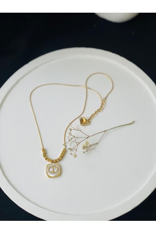 Küp Detaylı Marka Dior Çelik Kolye Altın