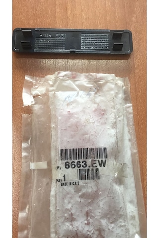 8663ew Ön Kapı Çıtası Üzeri "1.8i 16v" Yazı Cıtroen Xsara-xantia