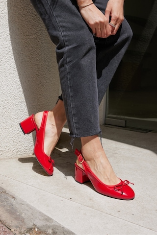 Dorado Kadın Nude Cilt Slingback Kalin Topuklu Ayakkabi Kırmızı
