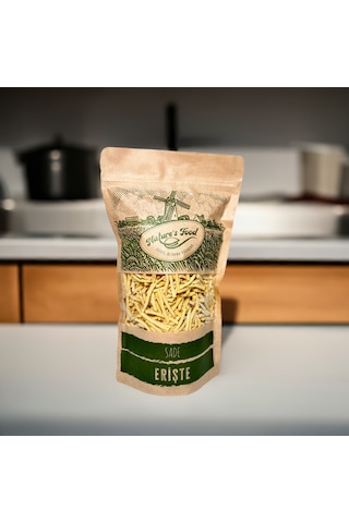 Sade Erişte 400gr Durum Buğday Irmiği, Yumurta, Süt, Tuz.