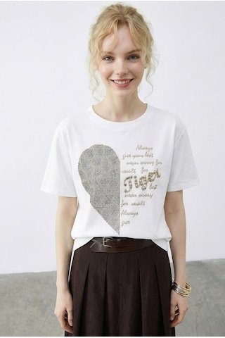 Shade Kadın Leopar Kalp Taş İşlemeli Bisiklet Yaka Regular Fit T-shirt 2210 60283976 - Beyaz