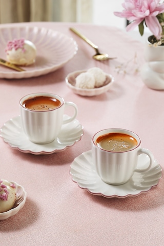 Kütahya Porselen Bone Rosy 4 Parça 2 Kişilik Kahve Takımı Çok Renkli