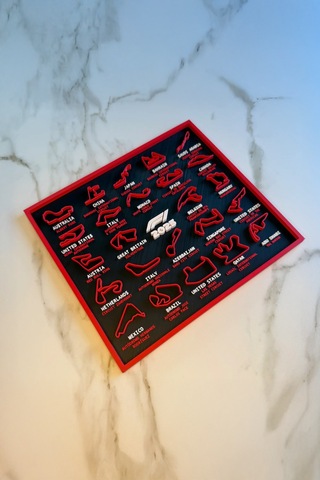 Formula 1 2025 Pist Haritası Yarış Tutkunlarına Özel Dekoratif Tablo 22x25cm