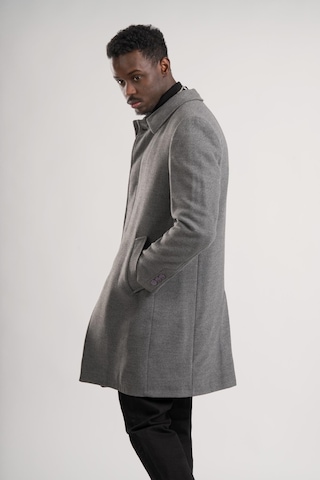 Yakalı Klasik Kesim Düğmeli Uzun Kaşe Erkek Kaban Gri