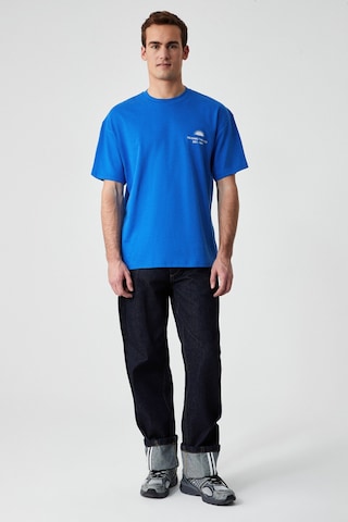 Grımelange Khary Erkek Nakış Detaylı %100 Organik Pamuk Oversize Bisiklet Yaka Saks Mavi T-shirt Saks Mavi