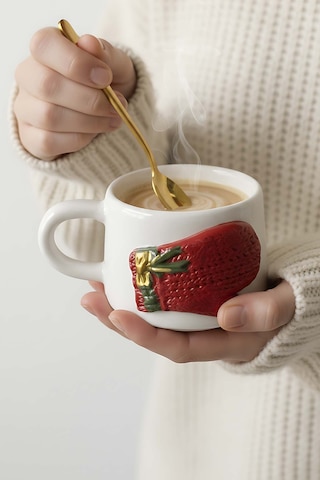 Rivaistanbul Eldiven Amore 24 K Altın Süslemeli El Yapımı Yılbaşı Hediyesi Seramik Double Kahve Fincanı, Mug, Kupa Beyaz