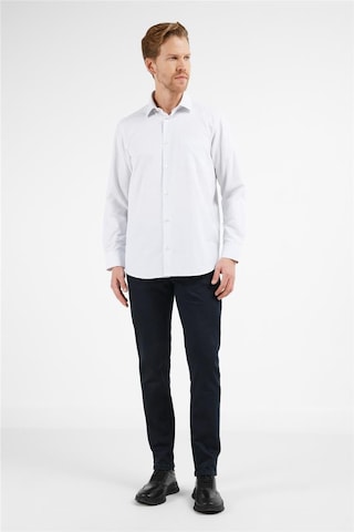 İmza Beyaz - Lacivert Çizgili Desen Sert Yaka Uzun Kol Cepli Comfort Fit Pamuklu Gömlek 1004255208 Beyaz - Lacivert
