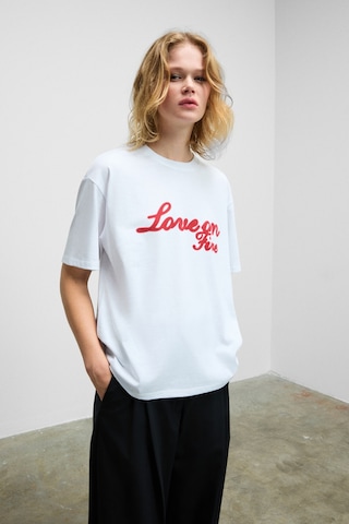 Grımelange LUSUTA Kadın Yumuşak Ve Esnek Kumaşlı Baskı Detaylı Bisiklet Yakalı Beyaz T-Shirt