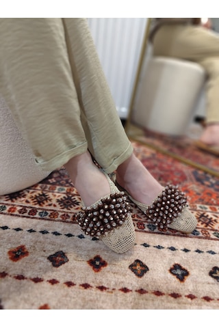 My Stil Moda Kadın Önü Kapalı Hasır Terlik Boncuk İşlemeli Çeyiz, Günlük, Misafir Ev Terliği Vizon