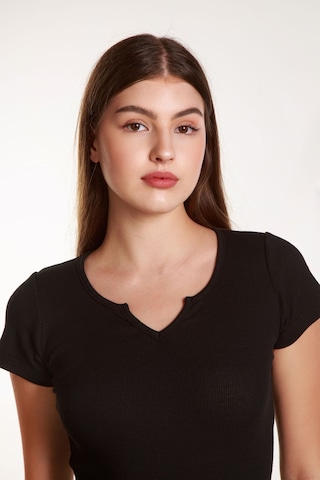 Kadın Basic Fitilli Likralı V Yaka Kollu Tshirt Atlet Bluz Siyah