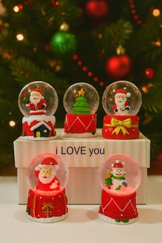 Yeni Yılın En Güzel Hediyesi Yılbaşı 5 Adet Led Işıklı 6,5 Cm Noel Yeni Yıl Hediyesi Kar Küresi Seti Dekoratif Obje