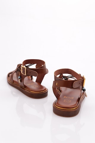 Dgn Dgn 310 Kadin Parmak Arasi Yani Boncuklu Sandalet 310-2178-R1755 Taba