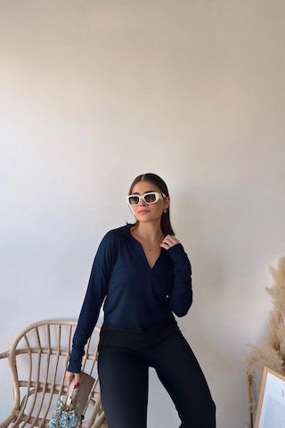 WeShaya Kadın Laci Polo Yaka Basic Bluz, Uzun Kol, Regular Kesim, Günlük Ve Spor Kaliteli Kumaş Sweatshirt Lacivert