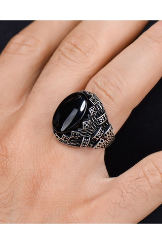 Prestij Gümüş Oniks Taşlı 925 Ayar Zirkon Taş Süslemeli 20082 Gümüş Erkek Yüzüğü
