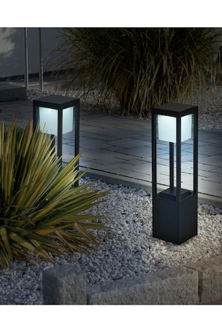 Beliani Güneş Enerjili Led Bahçe Direk Lambası, Ip54 Korumalı, Modern Ve Minimalist Tasarım Lambader Siyah Diğer