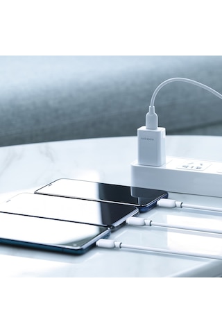 Şarj Ve Data Kablosu Çoklu Çıkış 3 In 1 Primary 3a 1.2 Metre Lightning, Type-c, Micro Usb