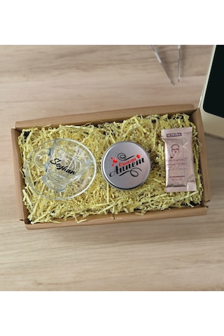 Bk Gift Kişiye Özel İsimli Cam Kahve Fincanı & Türk Kahvesi & Gümüş Metal Kutuda Kokulu Mum Hediye Seti-2, Anneye Hediye, Anneler Günü Hediyeleri Kobi