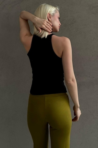 Madmext Siyah Basic Vücuda Oturan Kolsuz Kadın Atlet Mg2639 Siyah