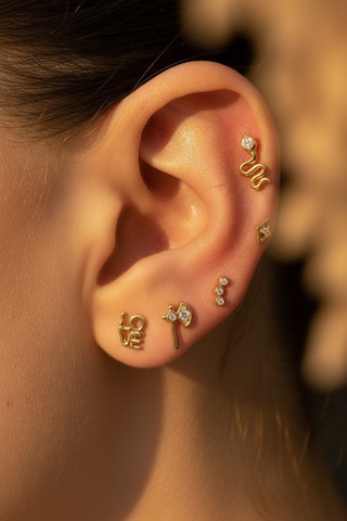 14 Ayar Altın Piercing Tragus Küpe 25114-t017
