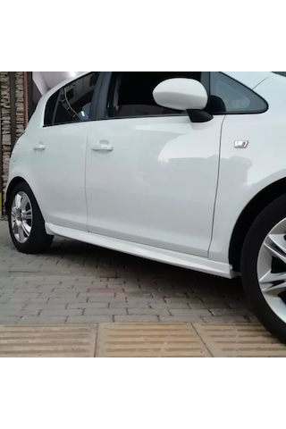Opel Corsa D Aero Marşpiyel Takımı -- Plastik