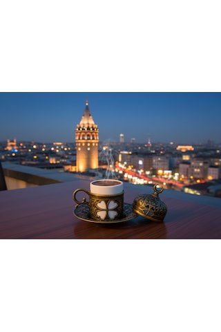 Yonca Desenli 6 Kişilik Porselenli Kapaklı 24 Parça Antik Renk Fincan Seti Yeşil - Sarı