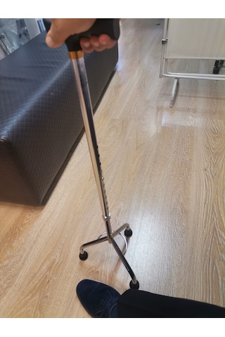 Yüksekliği Ve Sağ Sol Yönü Ayarlanabilir Üç Ayaklı Tripod Destek Denge Bastonu